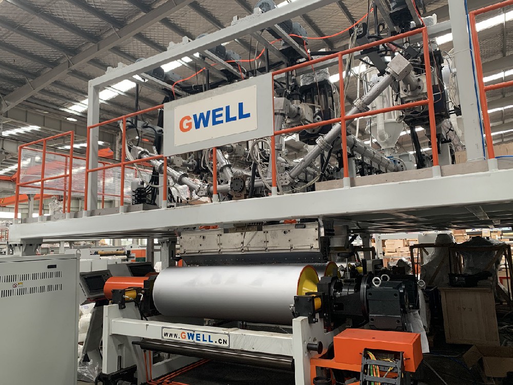 锥形双螺杆挤出机简介